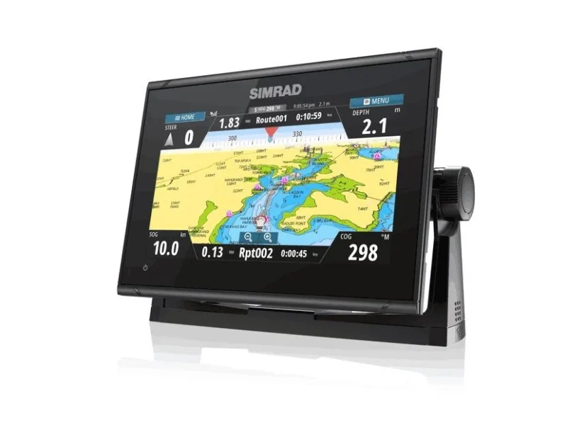 Simrad GO9 XSE 9in Plotter 83/200 kHz Skimmer C-Map Discover