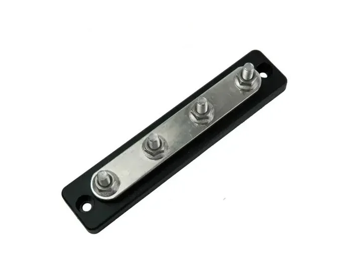 EME6100400_001 EGIS MiniBus Four #10 Studs - 100 Amp Retail Pack - Image 1