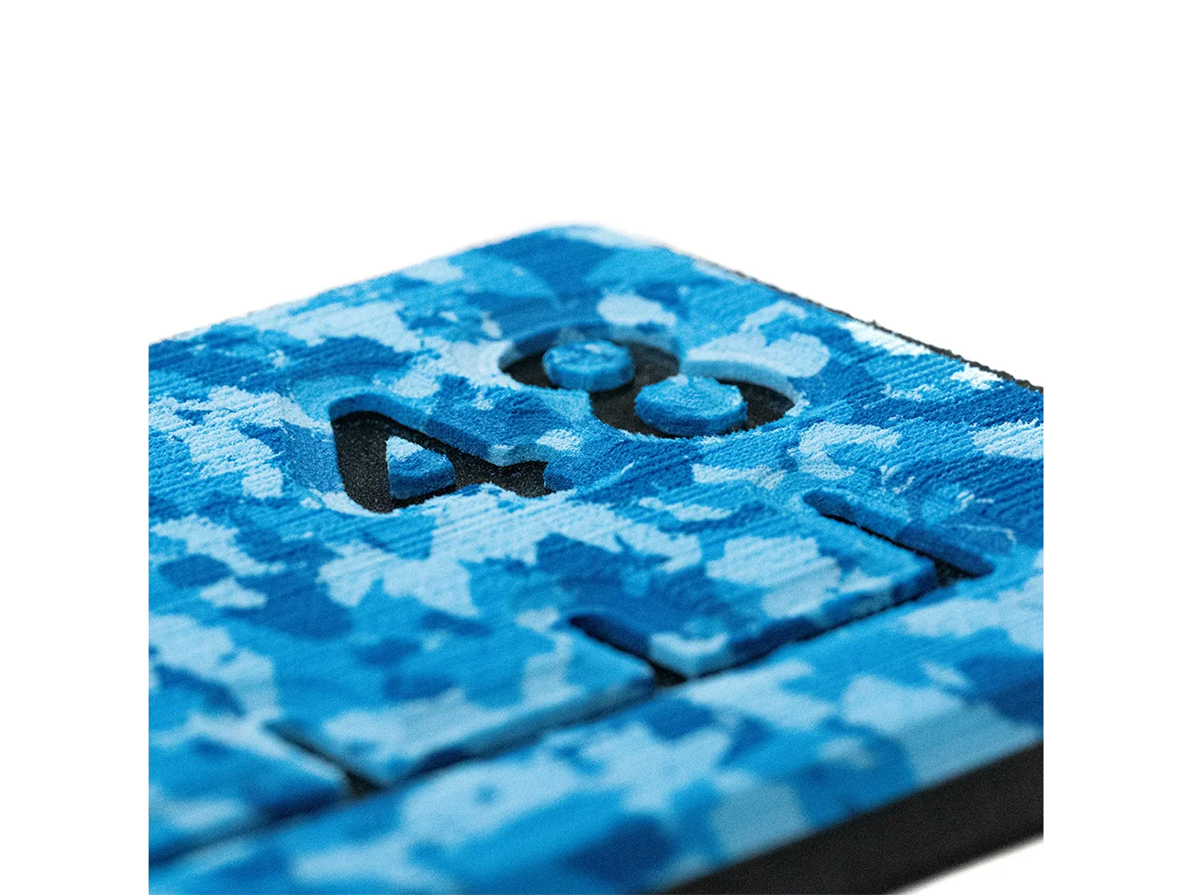 SeaDek 48” Routed Ruler - 6mm - Brushed Texture - Aqua Camo/Black