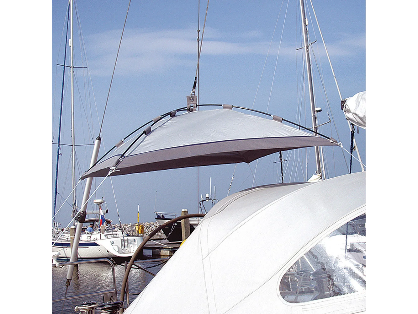 Blue Performance Free Hanging Sunshade - Large