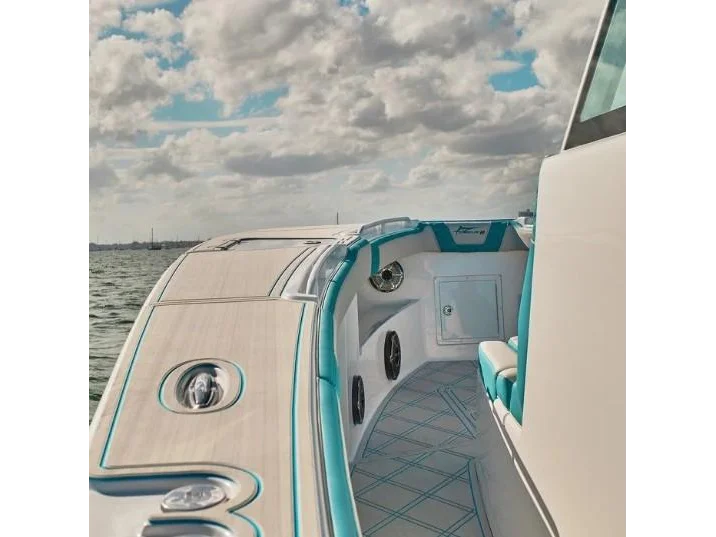 DS18 10" Marine Subwoofer With LED RGB Lights 300 Watts Rms SVC 4-Ohm -White | NXL-10SUB/WH - Image 6