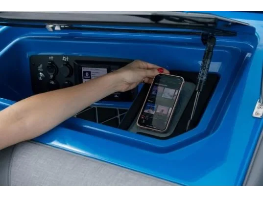 SCANSTRUT ROKK Wireless - Sub. Waterproof wireless charger 12/24V | SC-CW-07E | SC-CW-07E *ON SALE WHILE SUPPLIES LAST* - Image 5