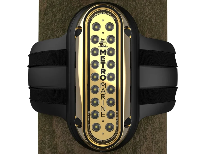 Metro Marine High-Output Vertical Piling Mount Light w/Intelligent Monochromatic LED's - White, 90° Beam