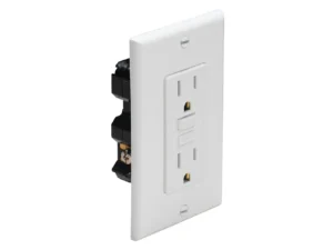 Marinco Ground Fault Circuit Interrupter (GFCI) - White